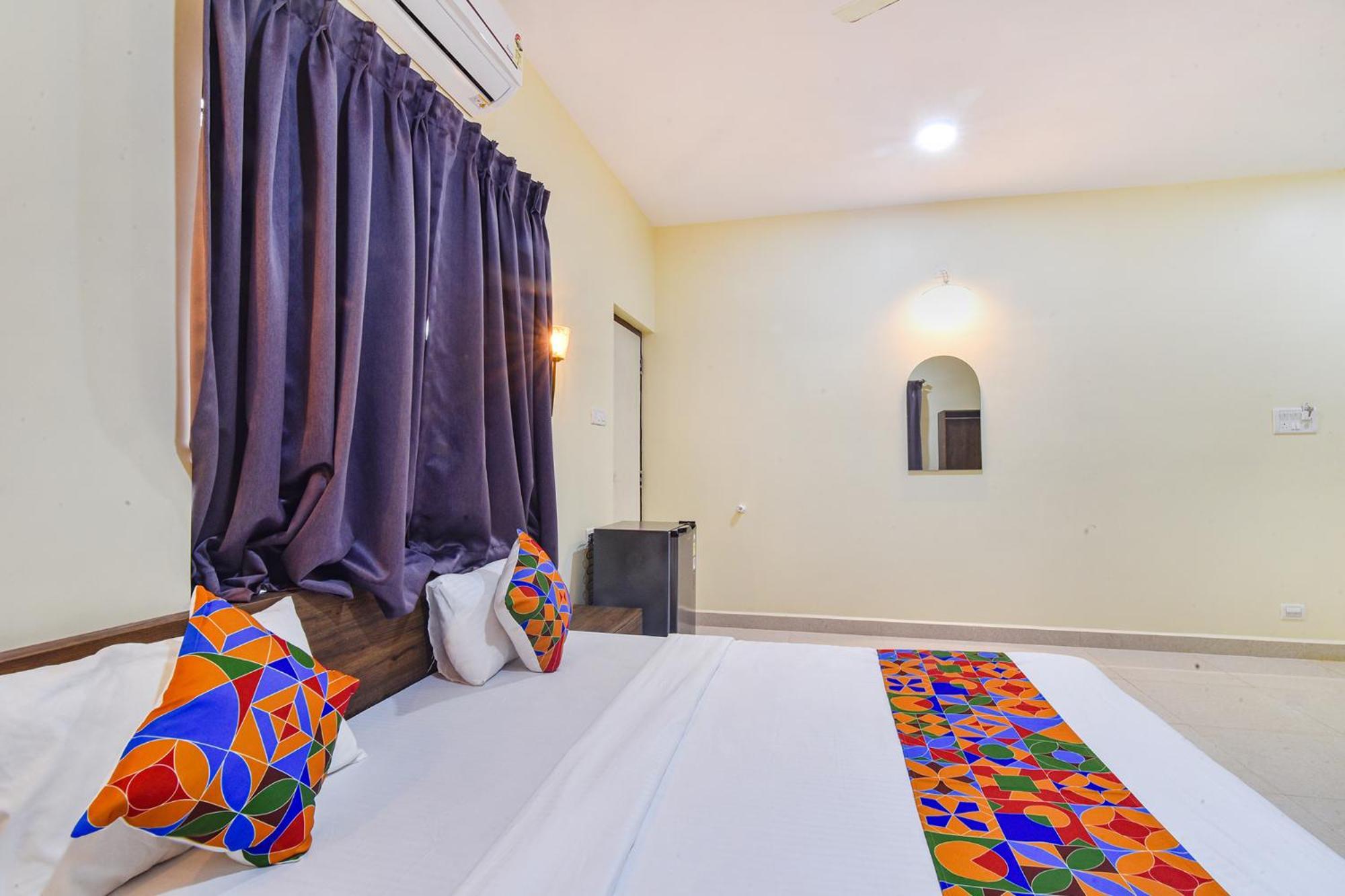 Fabhotel Baga Tulip - 500M From Baga Beach ภายนอก รูปภาพ